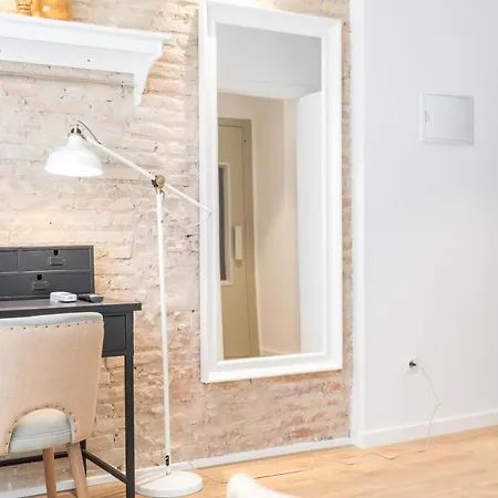 Couette-café Maison Reina 3*