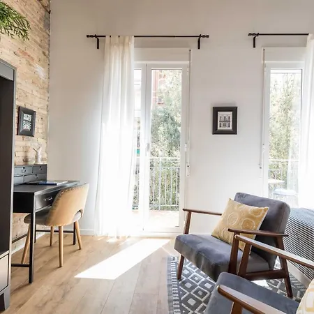 Maison Reina Bed & Breakfast 3*