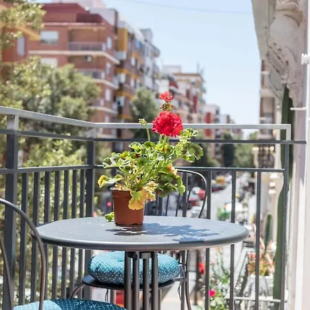 Maison Reina Bed & Breakfast 3*