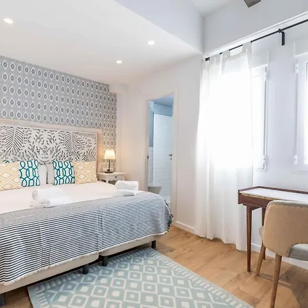 Maison Reina 3* Валенсия