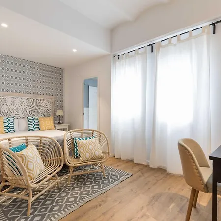 Bed & Breakfast Maison Reina 3*