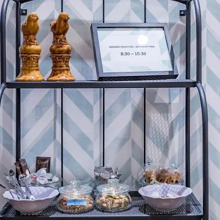 Maison Reina 3* Валенсия